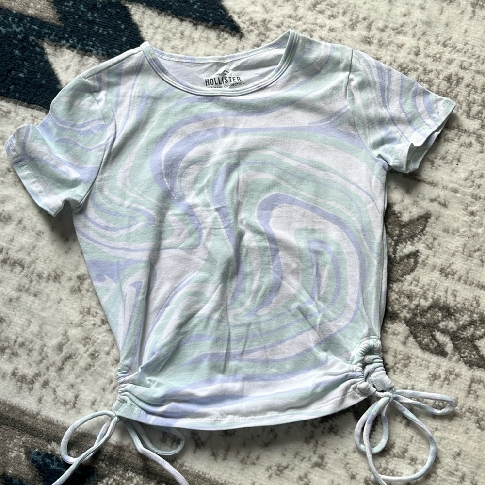 Holister top